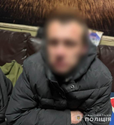 В Киеве задержали 41-летнего и 15-летнего поджигателей, которые захотели ''легких денег'' от ФСБ 
