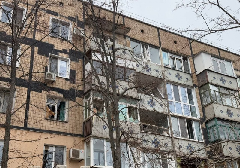 В Кривому Розі завершили рятувальну операцію, число поранених зросло (фото) 1 В Кривому Розі завершили рятувальну операцію, число поранених зросло (фото)