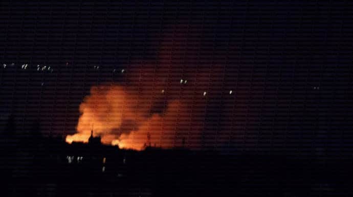 В Одессе прогремели взрывы: город атаковали беспилотники, возникли пожары 1 В Одессе прогремели взрывы: город атаковали беспилотники, возникли пожары