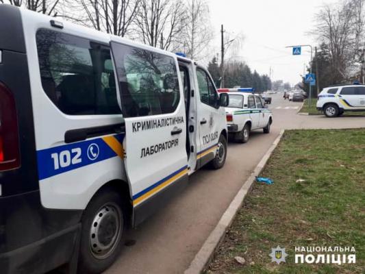 В Одесской области на улице нашли тело мужчины в военной форме 
