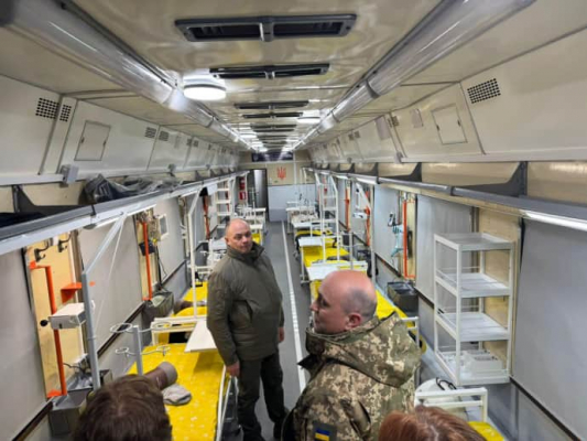 В Україні представили нові вагони для медичної евакуації 1 В Україні представили нові вагони для медичної евакуації