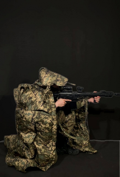 В Україні створили плащ-невидимку для військових: як він працює (відео)