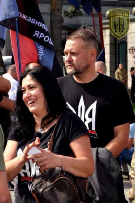 Вблизи Одессы взорвался автомобиль Украинской добровольческой армии: пострадали супруги 