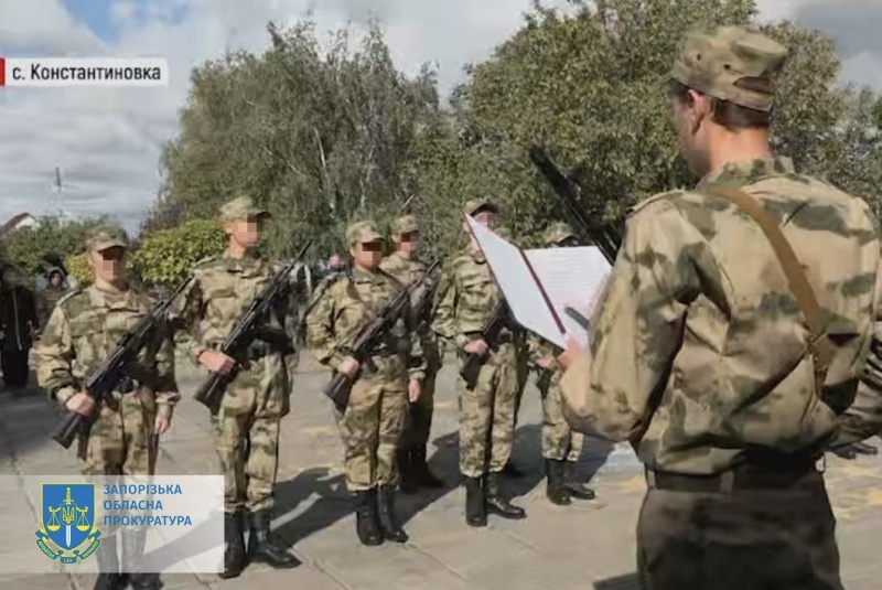 Вчителька з Мелітополя створила "кадетський клас", у якому дітей готують до служби в армії