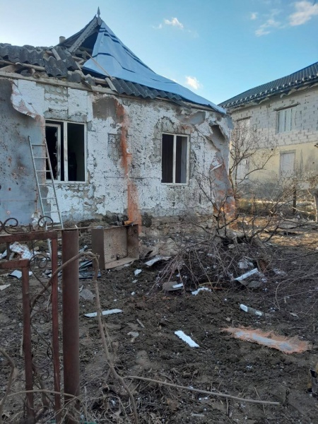 Війська РФ обстріляли Херсонську область, є постраждалі 2 Війська РФ обстріляли Херсонську область, є постраждалі