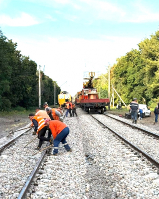 Взрывы в Киевской области: железнодорожное сообщение между Васильковом и Бояркой восстановили 