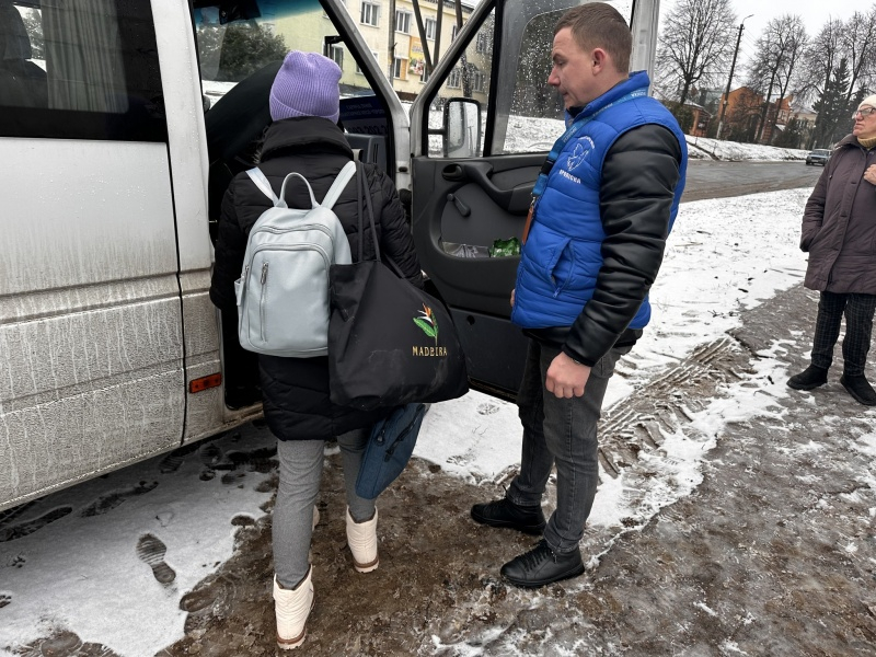 З громади на прикордонні Чернігівської області евакуювали десятки жителів 13 З громади на прикордонні Чернігівської області евакуювали десятки жителів