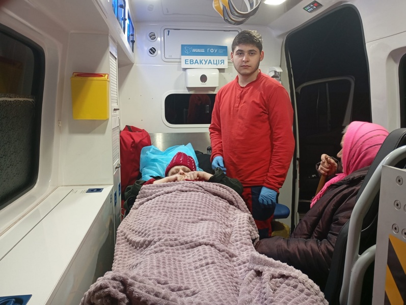 З громади на прикордонні Чернігівської області евакуювали десятки жителів 5 З громади на прикордонні Чернігівської області евакуювали десятки жителів