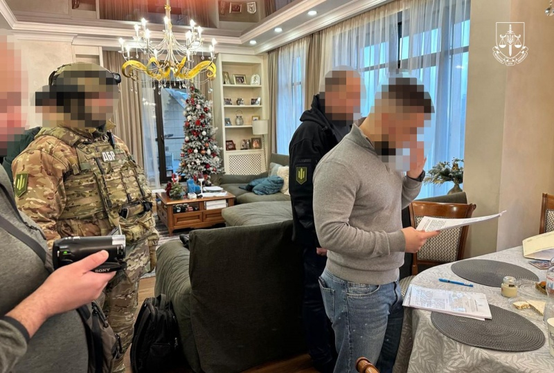 Збитки на понад 83 млн гривень. Двом посадовцям ЗСУ повідомили про підозру 3 Збитки на понад 83 млн гривень. Двом посадовцям ЗСУ повідомили про підозру